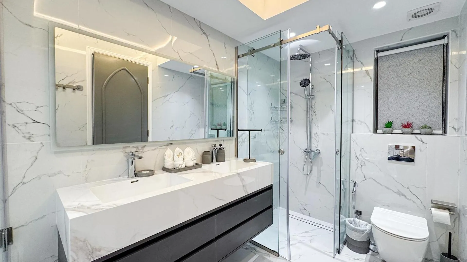 Luxurious 2 Bedroom Apartment With Dubai Mall Fountain View Facing Burj Khalifa Verenigde Arabische Emiraten